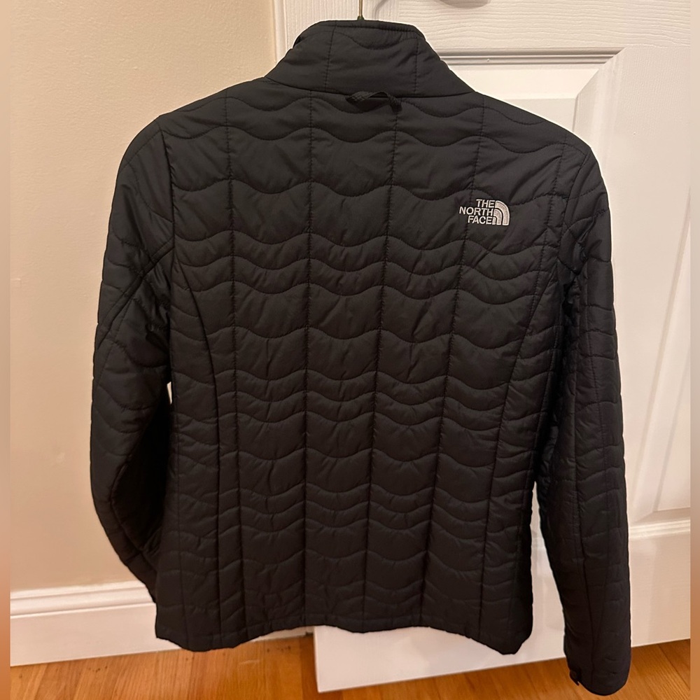 North Face Lightweight Jacket Size Medium - Picture 3 of 4
